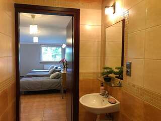Проживание в семье Noclegi Kartuzy IMAGE Картузы Трехместный номер с собственной ванной комнатой-8